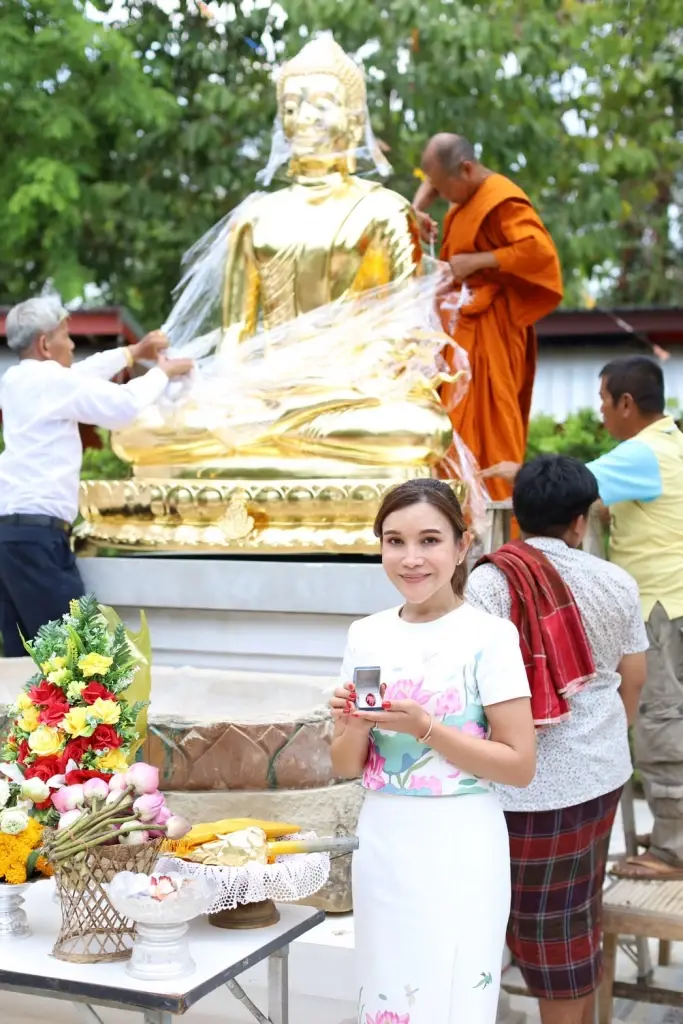 หมอดูต๊อกแต๊ก A4 อิ่มอกอิ่มใจ ทำบุญร่วมชาติแฟนหนุ่ม เต้ เสฐียรพงษ์ 