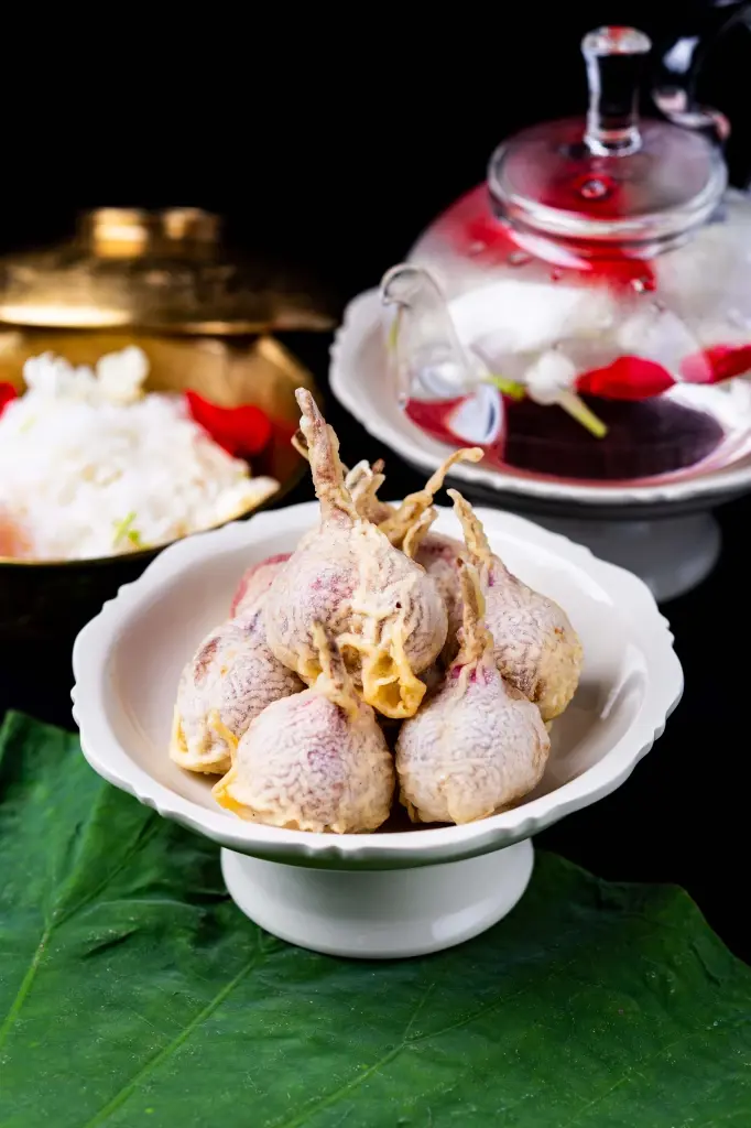 ข้าวแช่ เมนูดับร้อนจากร้าน รอยัล โอชา