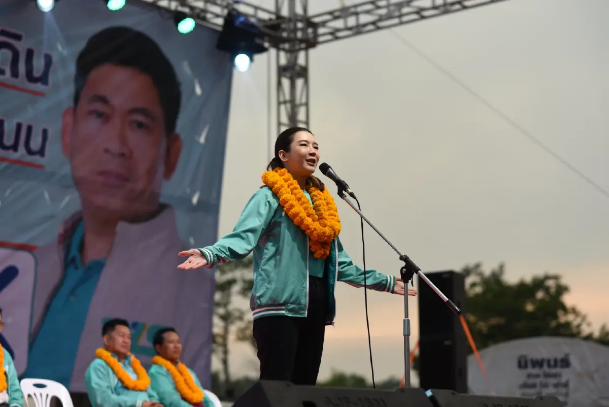 เพื่อชาติ ปราศรัยใหญ่ตาก หาเสียงช่วย 3 ผู้สมัคร ปชช.ร่วมฟังกว่าหมื่นคน