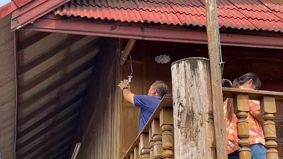 เร่งล่าคนร้ายปลิดชีพแม่-ลูก 8 ขวบในห้องเช่า ขณะสามีหายตัวพร้อมรถยนต์
