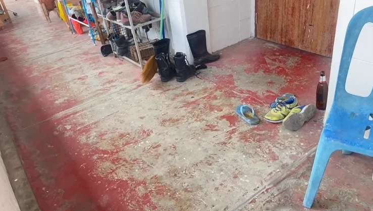 หน้าห้องพักผู้เสียชีวิต จุดเกิดเหตุ