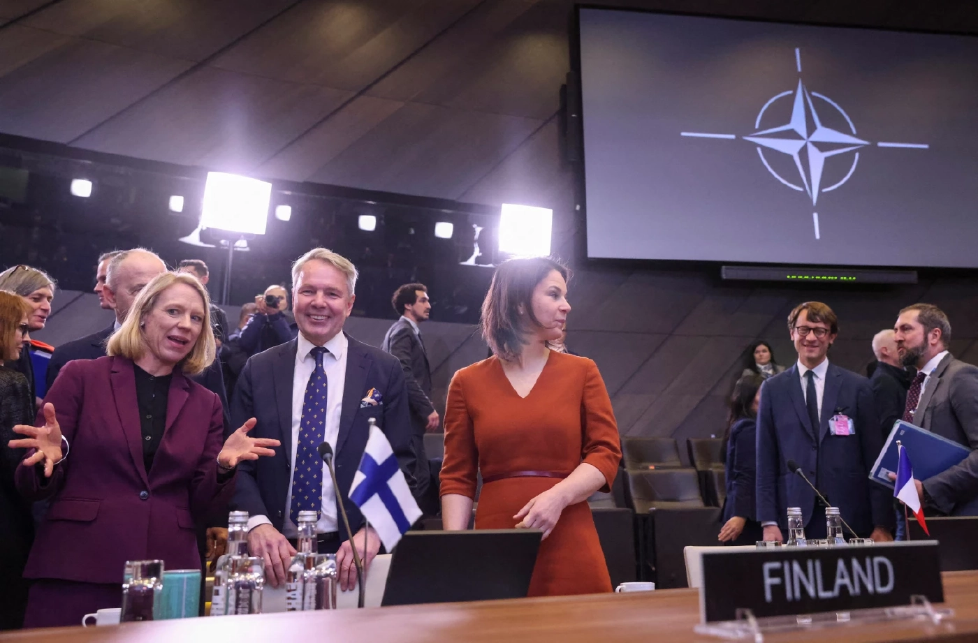 ฟินแลนด์เข้านาโต เปลี่ยนดุลอำนาจตะวันตก-รัสเซีย