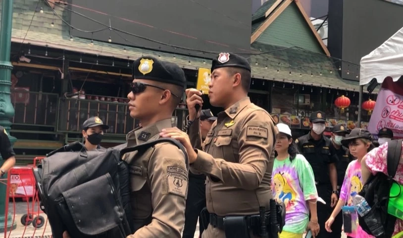"ถนนข้าวสาร" ปรับแผนเล่นน้ำสงกรานต์ จัดระเบียบ นทท. เข้าออกทางเดียว