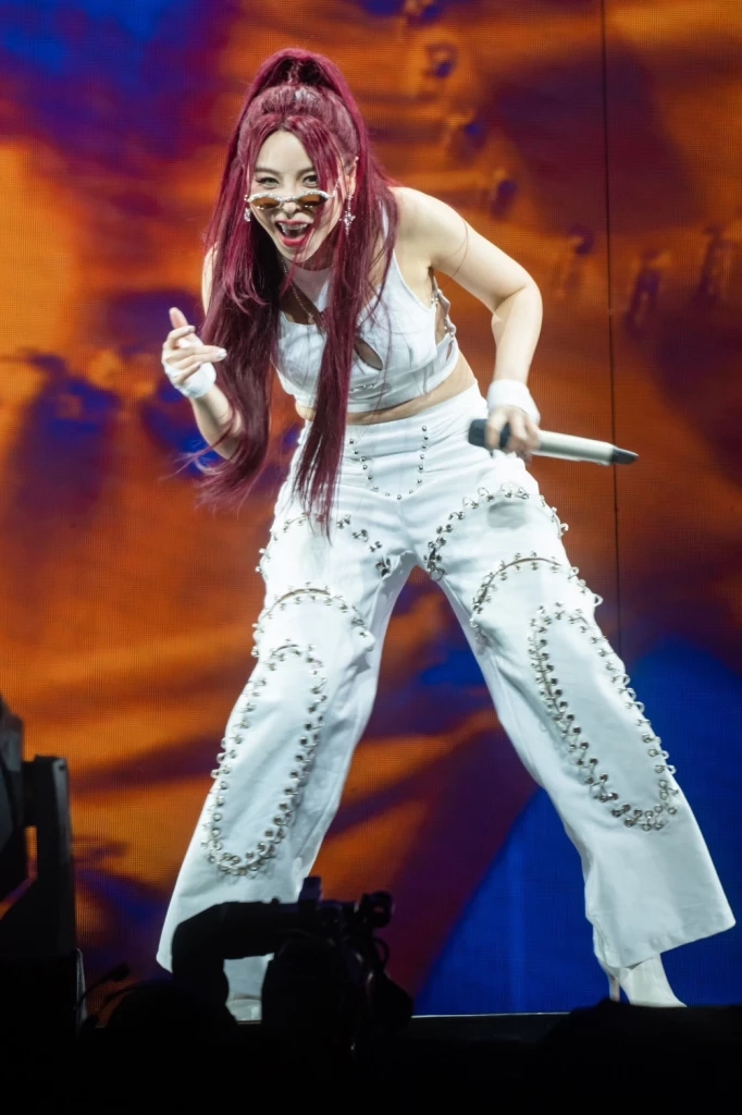 ไปดูมาแล้ว 7 สุดยอดศิลปิน ใน คอนเสิร์ต 4 โพดำ ปะทะ 3 ดอกจิก อสรพิษมิตรร้าย