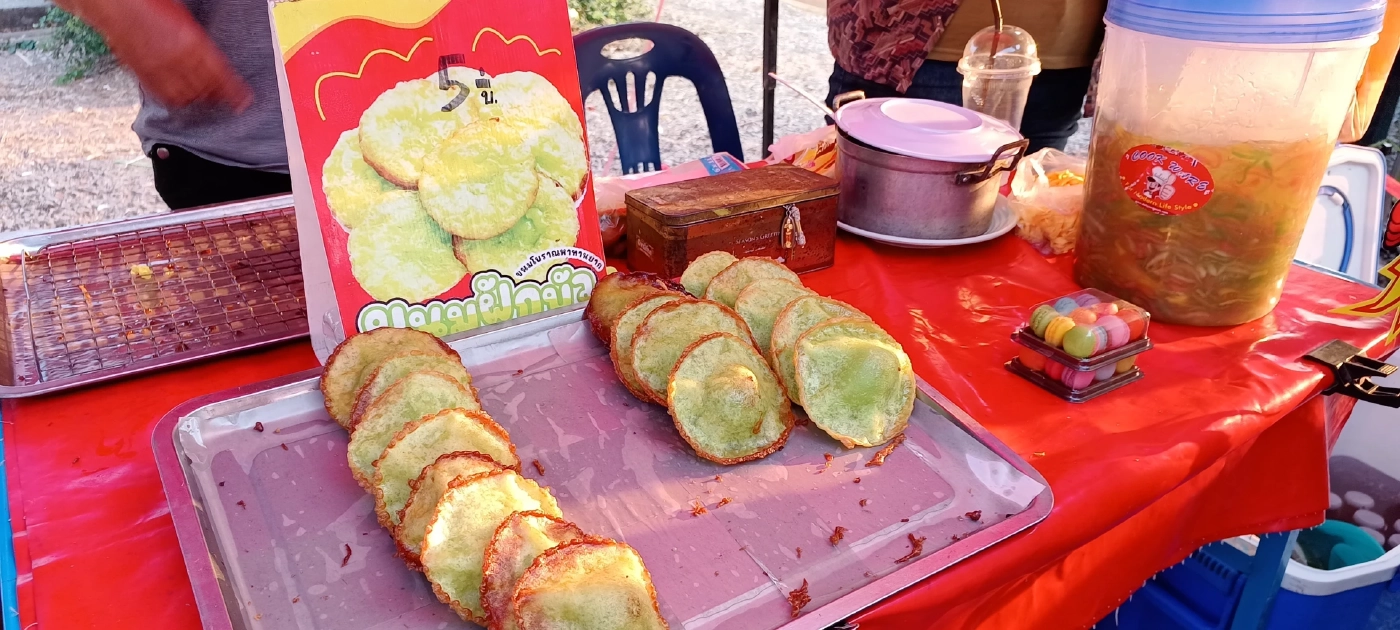 "ขนมฝักบัว" ขนมโบราณหากินยาก ทำขายได้ด้วยเงินทุนหลักร้อยบาท