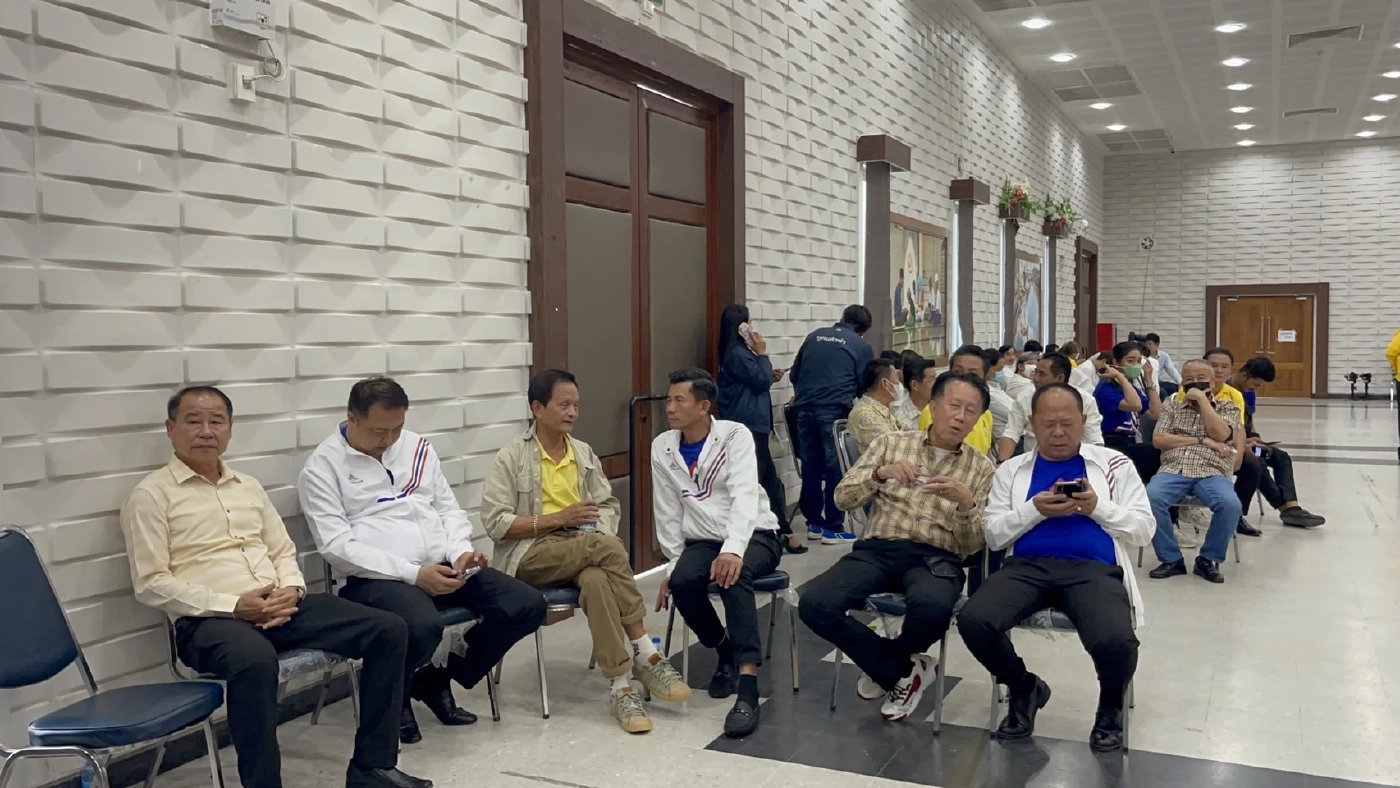 คึกคัก! รับสมัคร ส.ส.ชลบุรี 10 เขต บ้านใหญ่-บ้านใหม่ ตบเท้าเข้าสมัคร