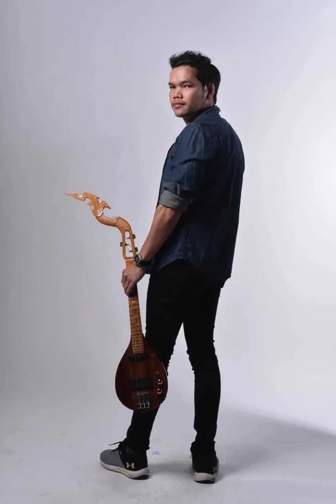 ด้วยความอาลัย เปิดประวัติ รุต โปงลางสะออน มือพิณฝีมือดีแห่งวงโปงลางสะออน