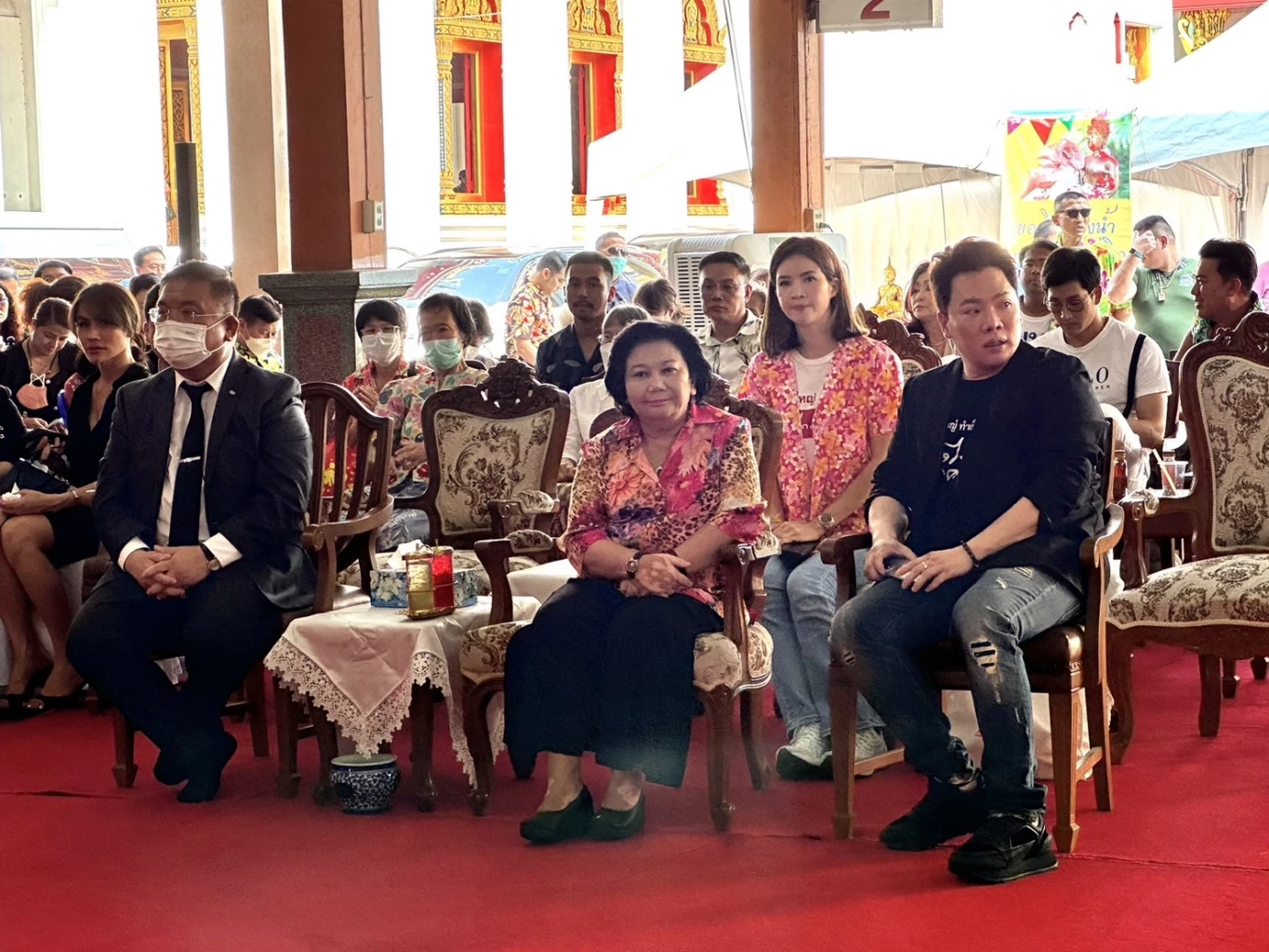 “พวงเพ็ชร” ซัด กกต. ยกคณะดูงานต่างประเทศ ช่วงเลือกตั้ง