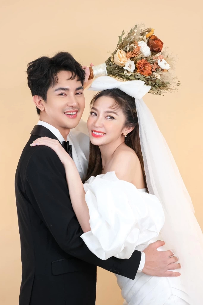 จบดราม่า การ์ดเชิญงานแต่งงาน แอน อรดี ทำไมไม่มีชื่อพ่อแม่