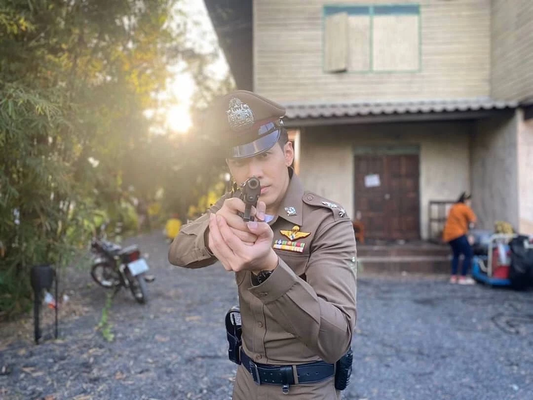 พระเอกมาดเข้ม “บอม ธนกฤต” สลัดไม่หลุด! บทตำรวจ วอนขอลองคาแรคเตอร์ใหม่ๆบ้าง