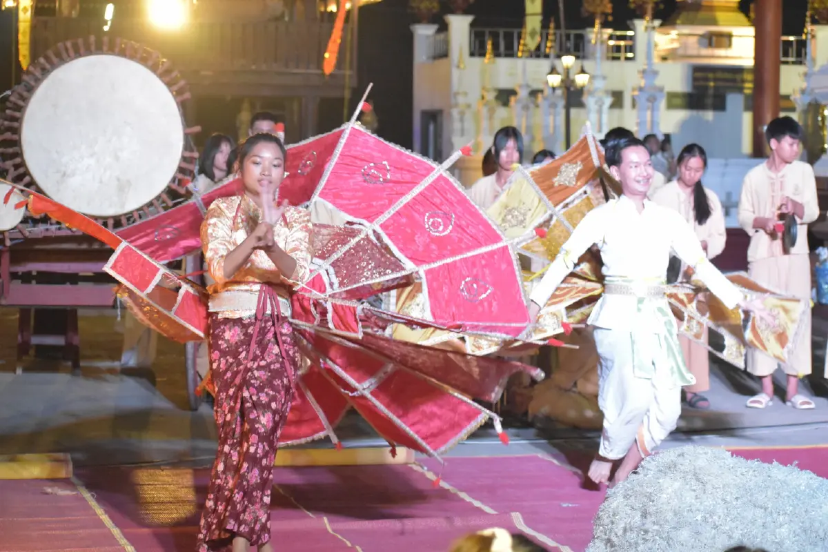 งานบุญ "เป็งปุ๊ด" ตักบาตรพระอุปคุตเที่ยงคืน อ.เชียงคำ 1 ปีมีครั้งเดียว