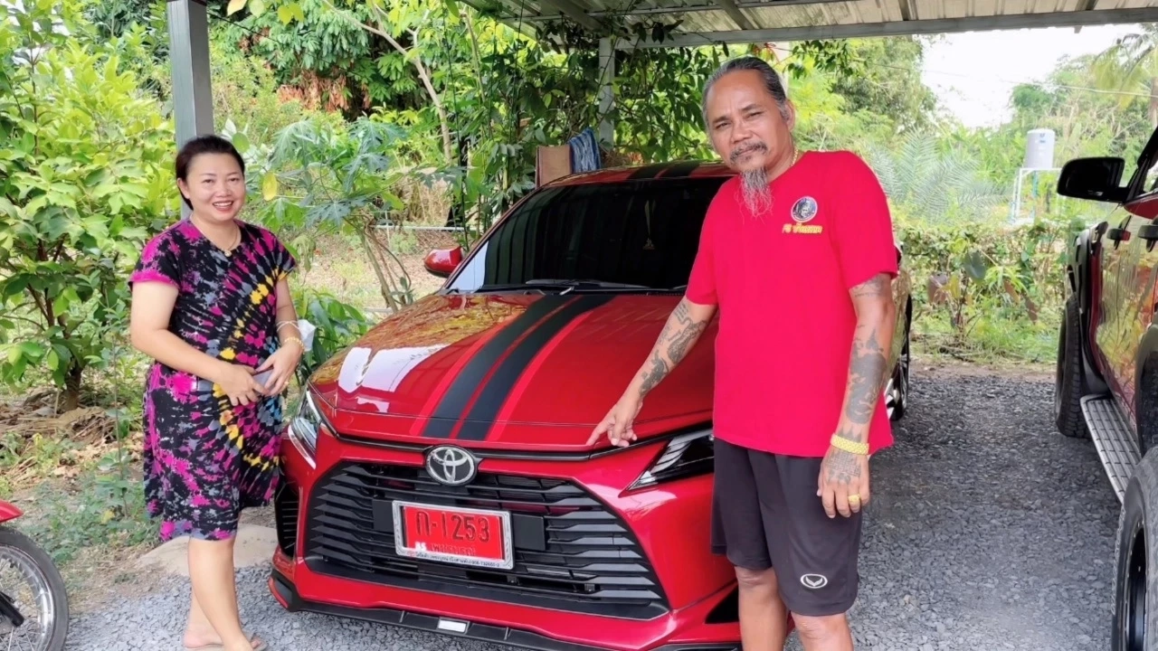 โค้งสุดท้าย หวยเด็ด เลขเด็ดงวดนี้ 1/4/66 รอลุ้นโชค ใครจะเป็นเศรษฐีคนใหม่ รู้กันวันนี้!