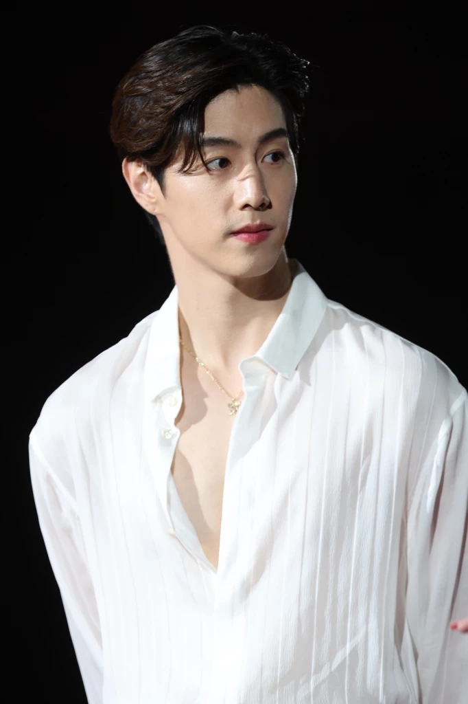 อากาเซ่ สุดฟิน งานแฟนมีต มาร์ค ต้วน    