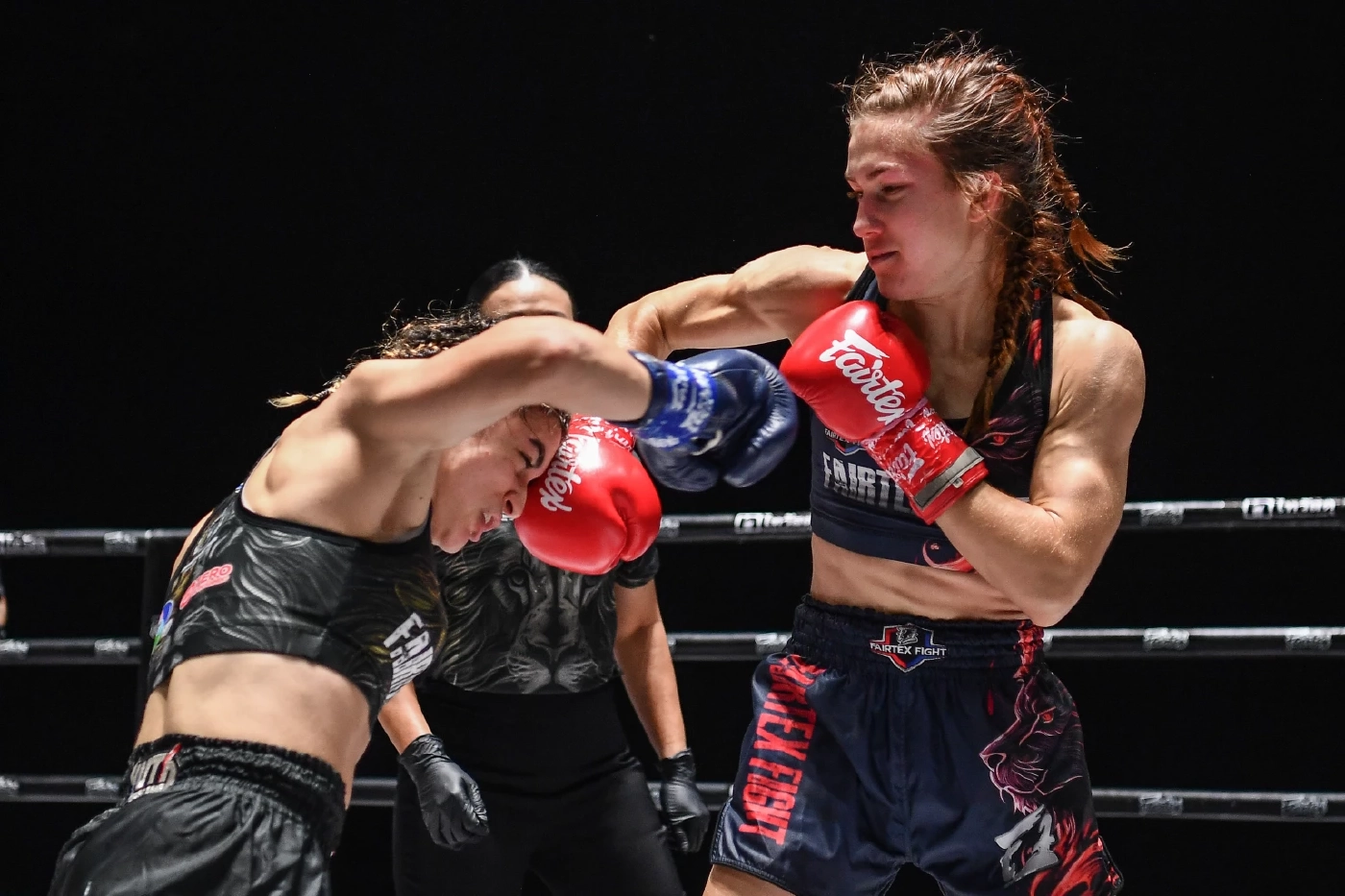 สาวฟินแลนด์คว้าแชมป์มวยรอบพิเศษ “แฟร์เท็กซ์ไฟท์ x ไทวัสดุ”