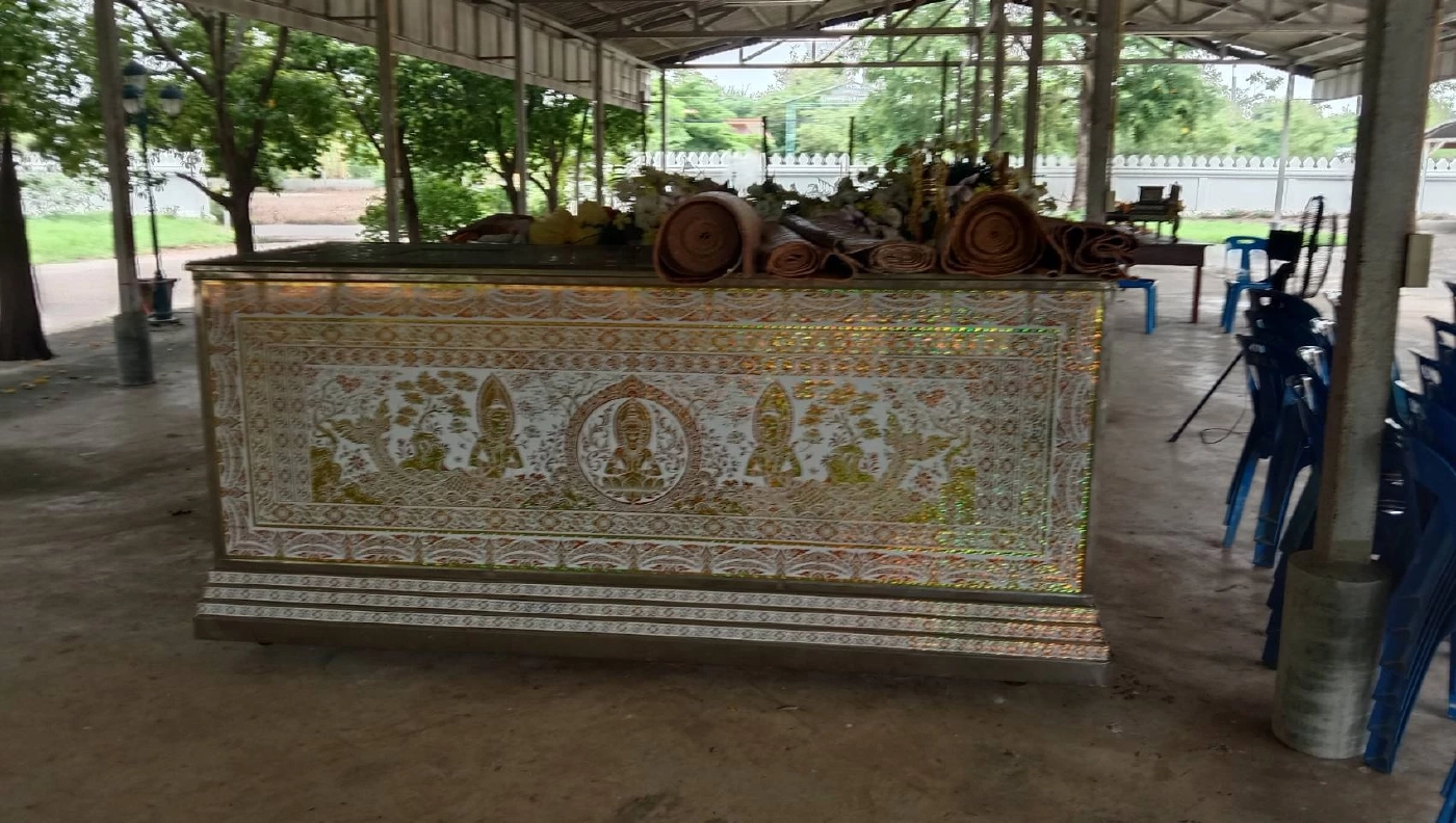 ระทึก! ไฟไหม้ศาลาวัด พระ - เณร ย้ายของอลหม่าน เอาออกมาได้แค่โลงเย็น 2 ใบ