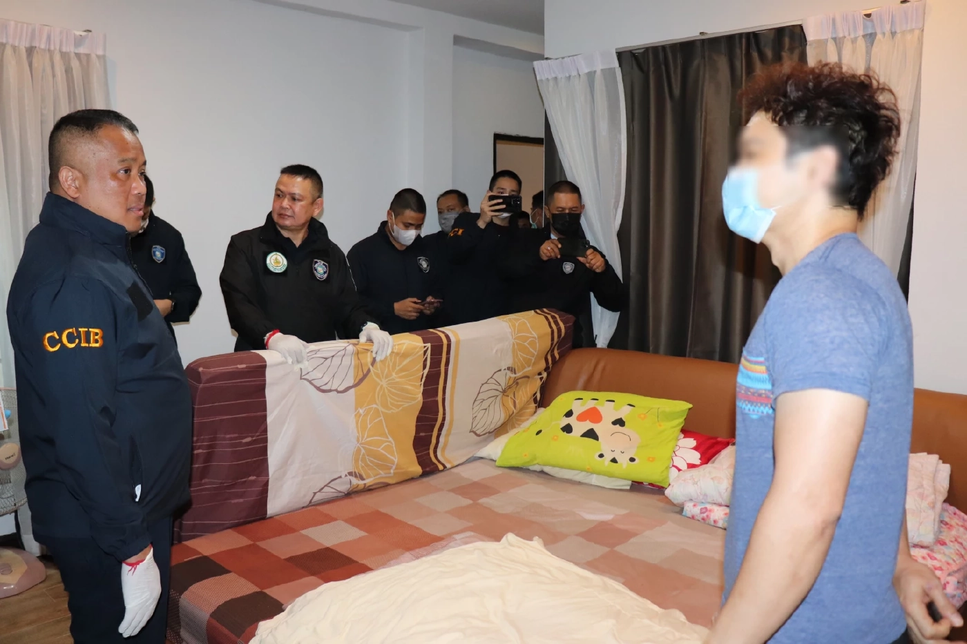 ตร.ไซเบอร์ จับอดีตนักบิน ลวงสาวมีเพศสัมพันธ์ แอบถ่ายคลิปโป๊ ลงขายกลุ่มลับ