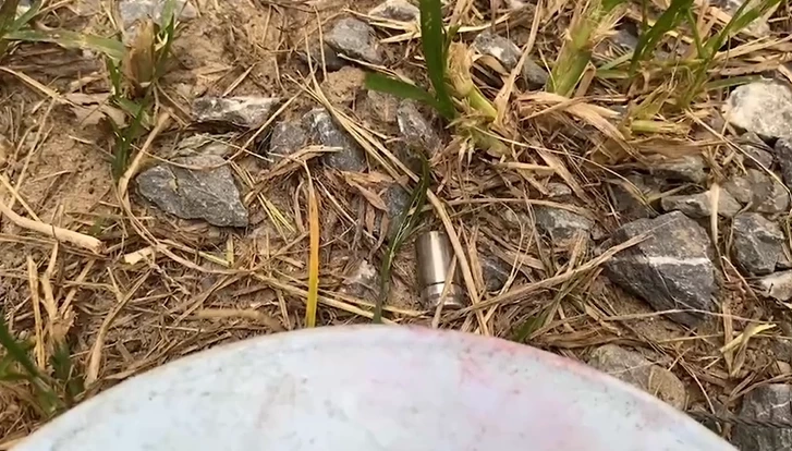 ขอมาจัดให้ หนุ่มใหญ่บุกบ้านอริท้าให้ยิง สุดท้ายถูกกระหน่ำยิงอกพรุนดับ