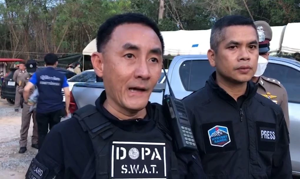 ปกครองบุกทลายบ่อน เมืองสุราษฎร์ หลังนายกฯ กลับจากหาเสียงแค่วันเดียว