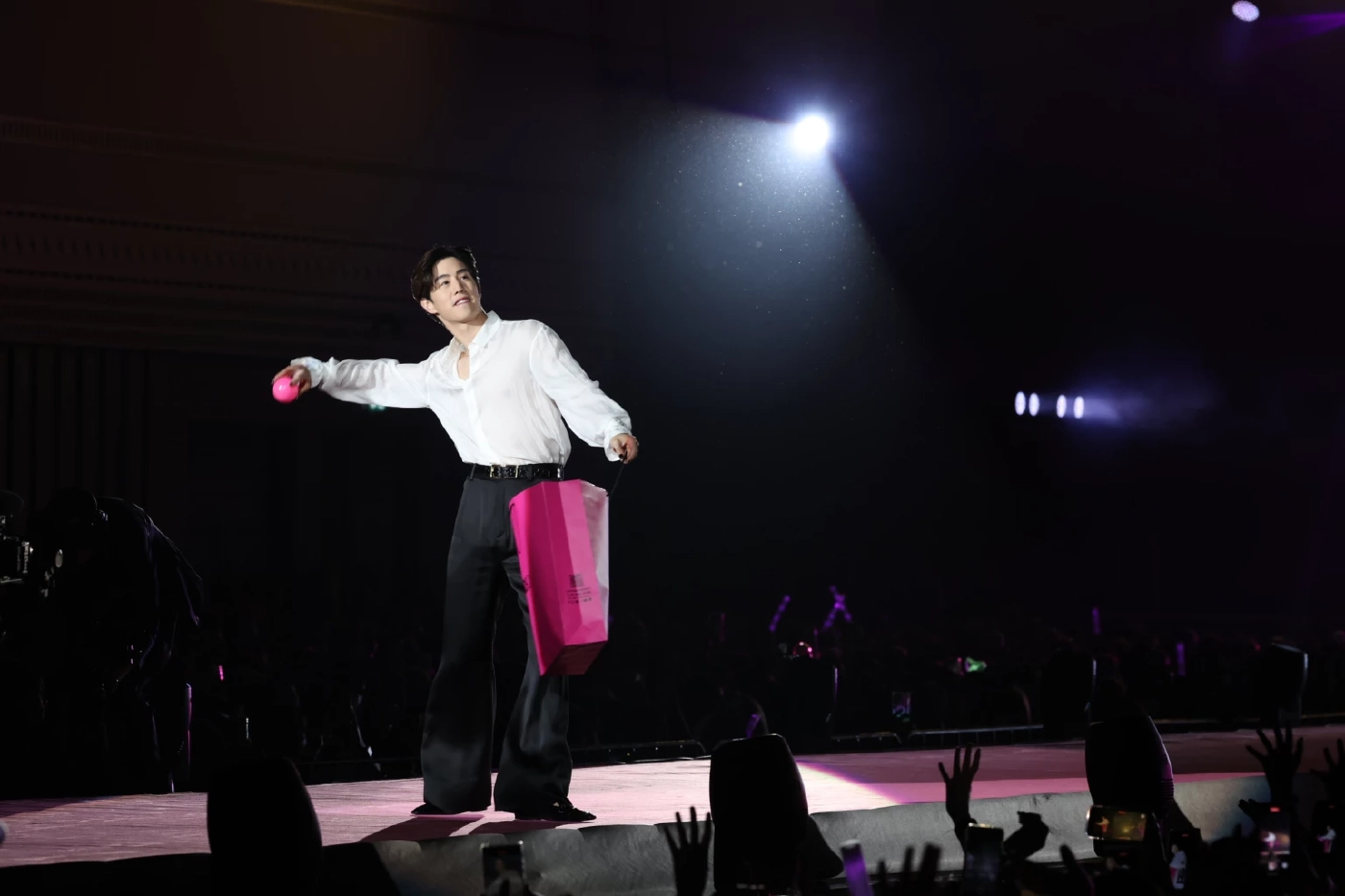 อากาเซ่ สุดฟิน งานแฟนมีต มาร์ค ต้วน    