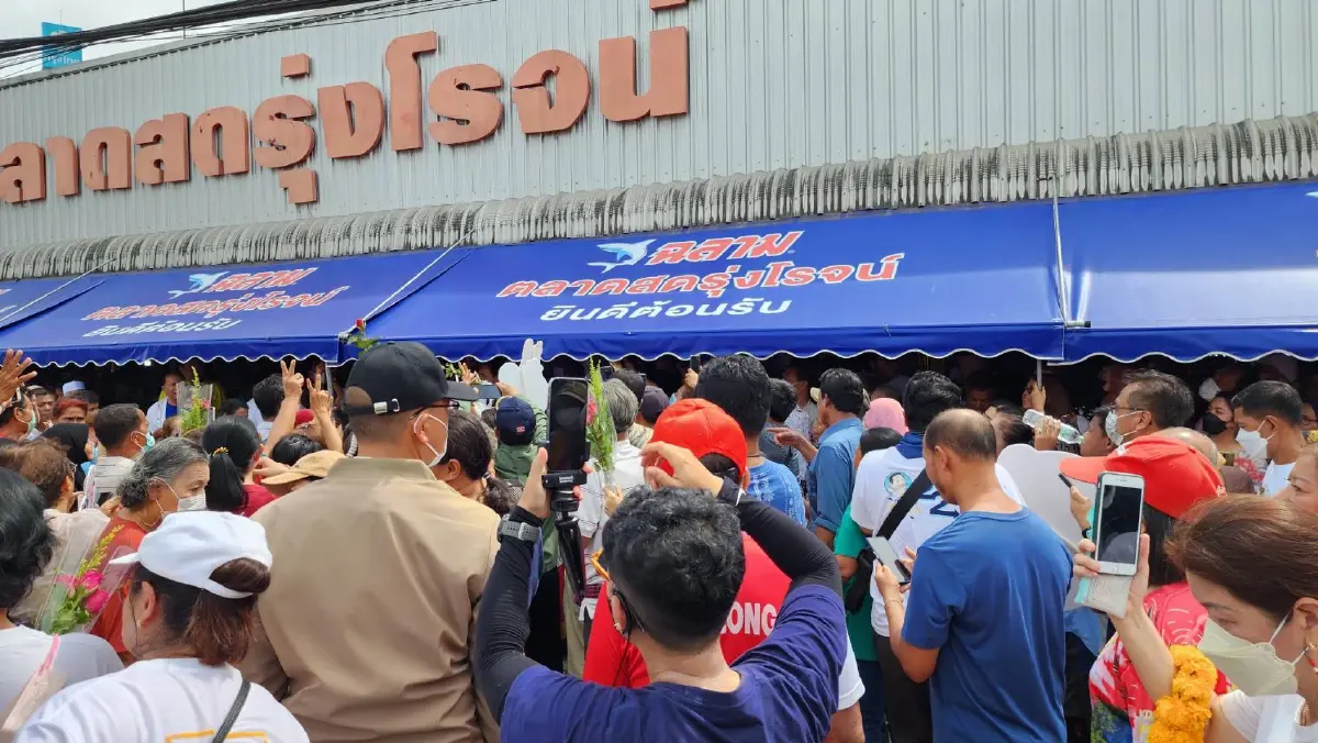 "พี่ตู่" ขนทีมรทสช. ล่องใต้ บอกอย่าเชื่อคำสัญญาที่ทำไม่ได้จริง