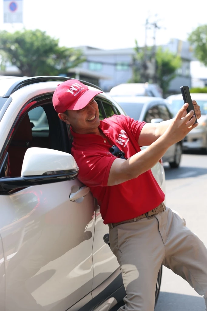 "ก้อง"อายุน้อยร้อยล้าน ทุ่มสุดตัว ลงพื้นที่มาราธอนต่อเนื่อง 10 ชั่วโมง