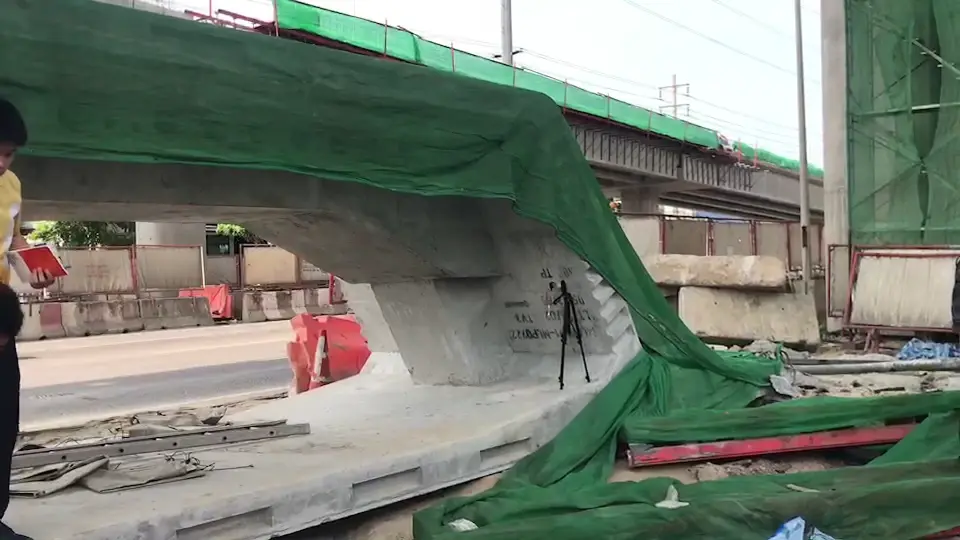 กระทรวงแรงงานฯ ตรวจความปลอดภัย แท่นปูน"พระราม 2"ถล่ม ตร.ยังไม่ตั้งข้อหาใคร