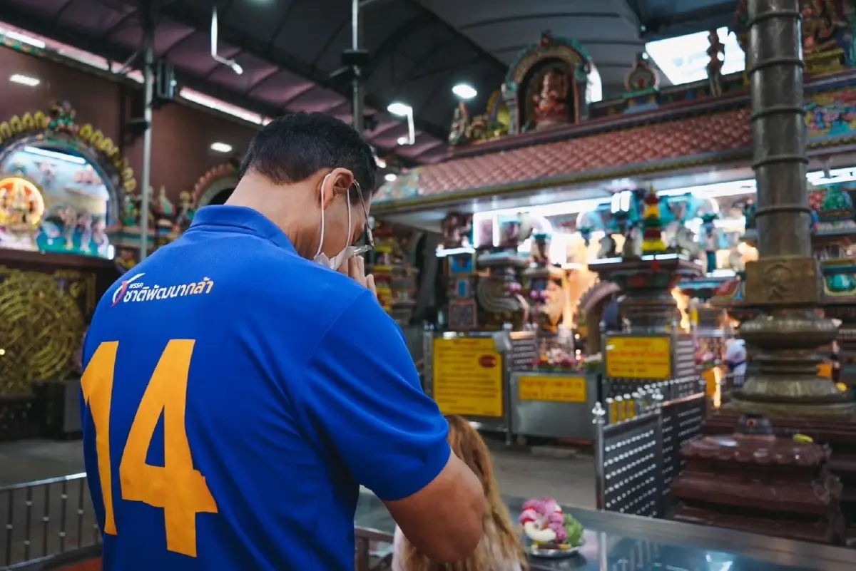 “กรณ์”ขึ้นรถแห่ทั่วกรุงฯ ชวนกาเบอร์ 14 เลือกชาติพัฒนากล้า