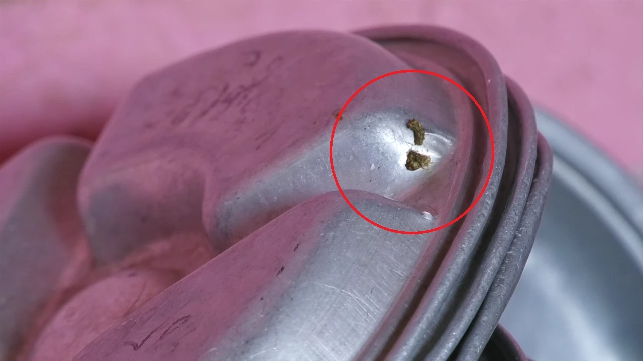 ประท้วงขับไล่ ผอ.โรงเรียนโคราช ผู้ปกครองโวยอาหารกลางวันไม่ได้โภชนาการ