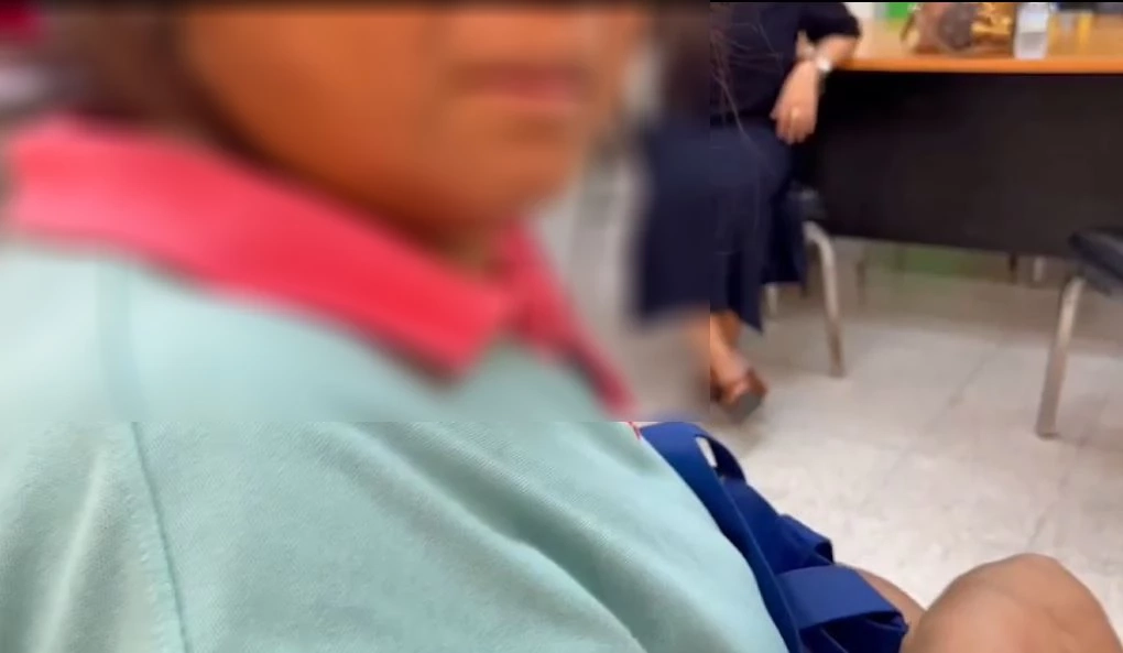 แม่มือปาหิน โร่พบตำรวจ เผย ลูกชายป่วยจิตเวช บางครั้งคุมตัวเองไม่ได้