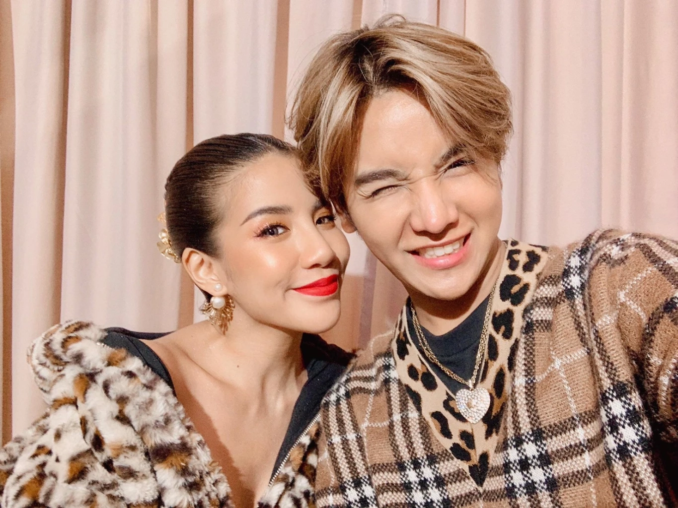 รอปาฏิหาริย์ "ใบเตย อาร์สยาม" เผยอาการล่าสุด แฟนน้องชายยังไม่ฟื้น