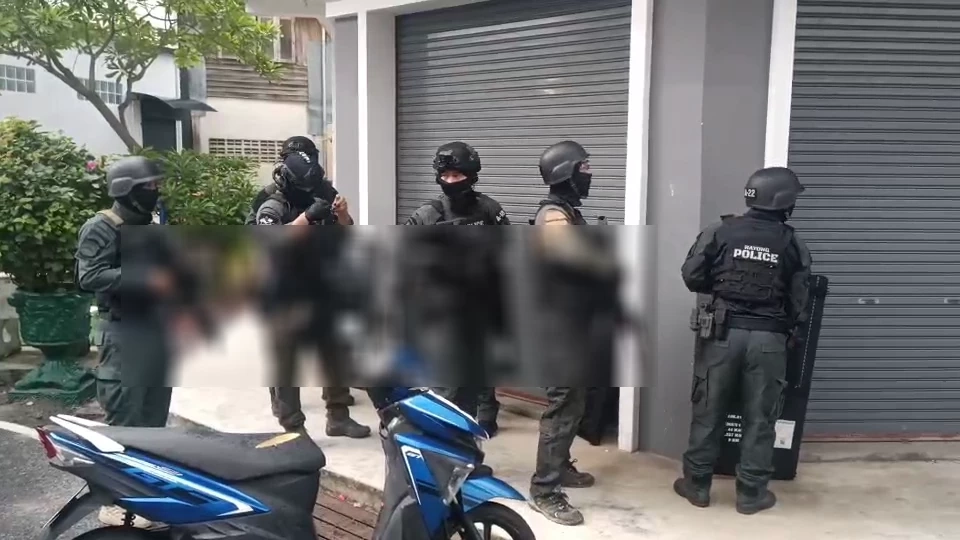 เพื่อนบ้าน เผย ครูสอนยิงปืน ชอบทะเลาะคนในซอย ก่อนเริ่มคลั่งยิงปืนในบ้าน