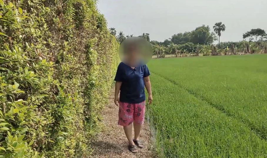 อดีต ลูกจ้าง อบจ. รัว 4 นัด เพื่อนบ้านดับ ยัวะจุดไฟเผาฟาง ทำต้นไม้เฉาตาย