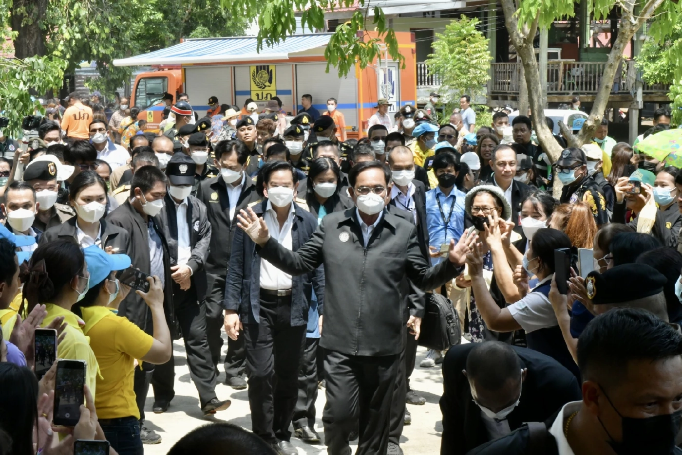 "นายกฯ" เผย กำลังใจยังดี ปลื้มประชาชนส่งเสียงเชียร์ "ลุงตู่" อยู่ต่อ