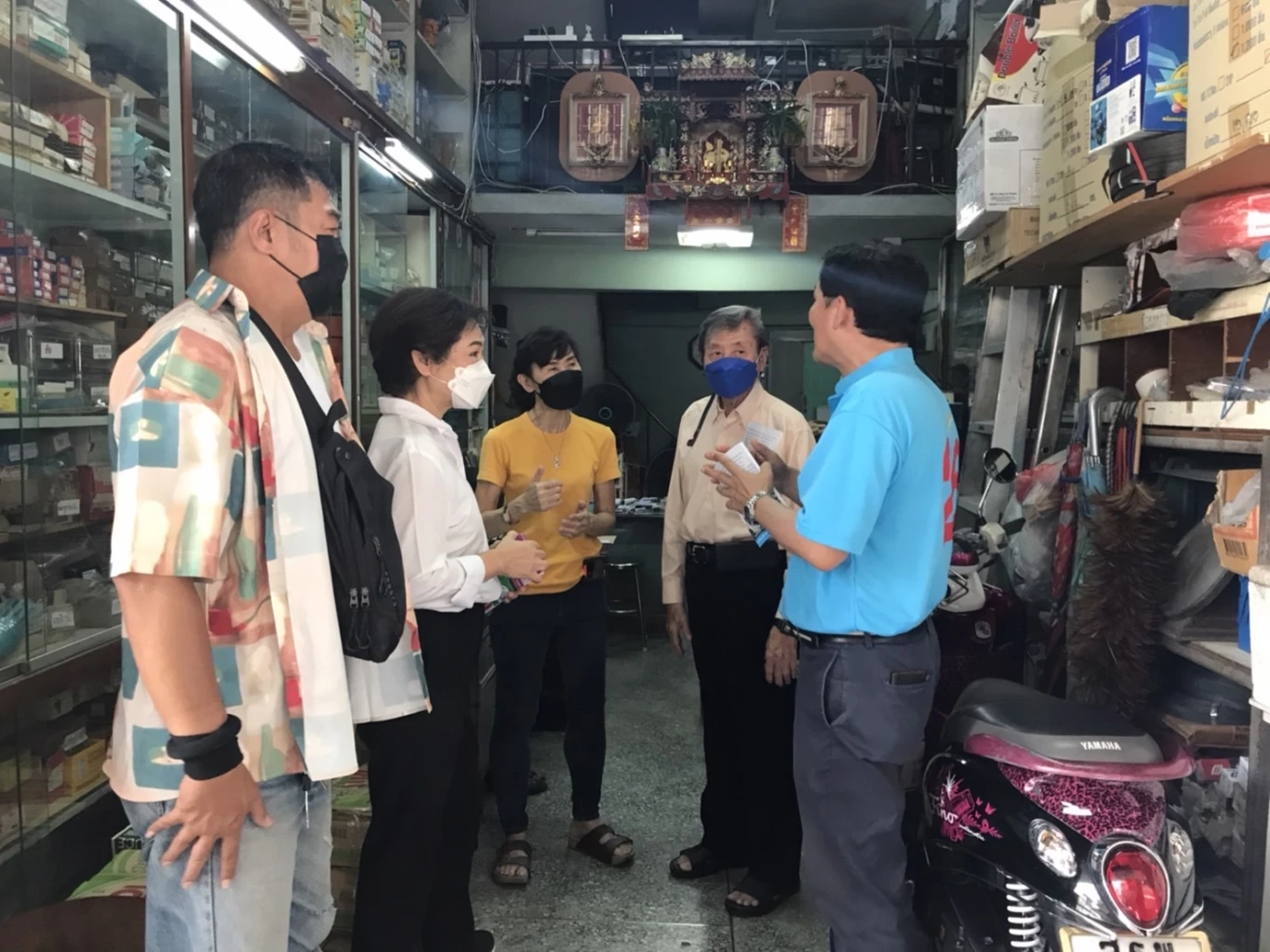 สามารถ-เจิมมาศ ลงพื้นที่ฟังเสียง ปชช. กรณีการก่อสร้างรถไฟฟ้าสายสีม่วงใต้ 