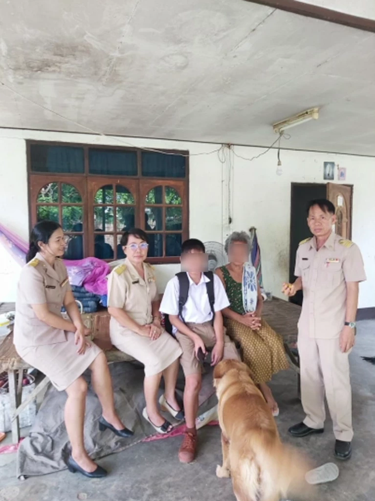 เพื่อนสุดทน อัดคลิปลงโทษตบหน้าม.1 ครูยอมรับผิด รับปากจะไม่ให้เกิดขึ้นอีก