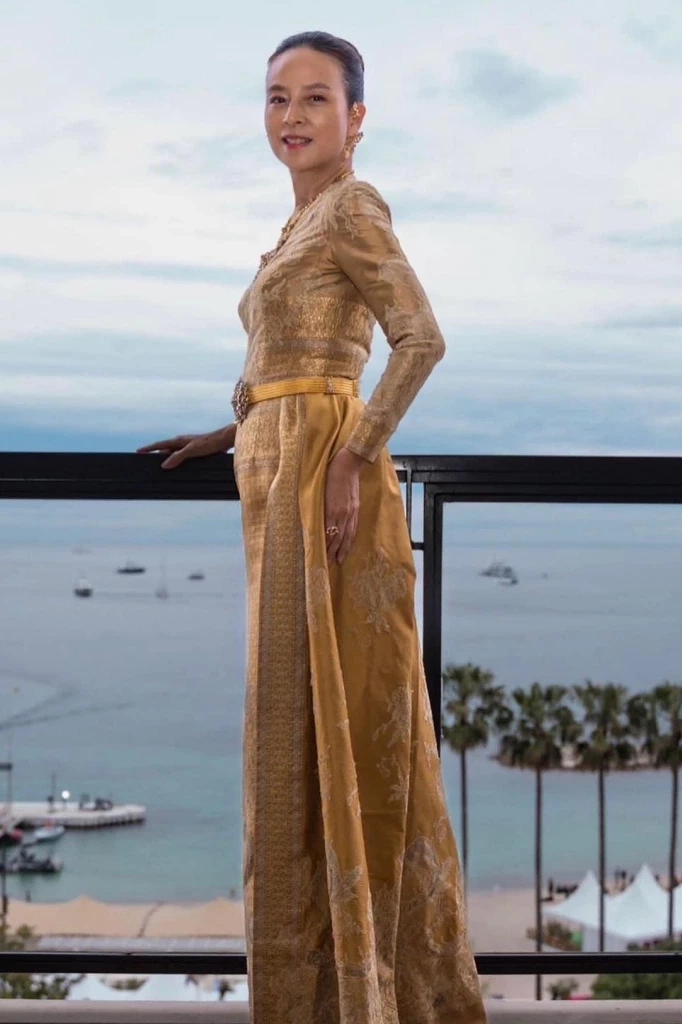 มาดามแป้ง เฉิดฉายในชุดผ้าไหมไทย ในเทศกาลหนังเมืองคานส์ 