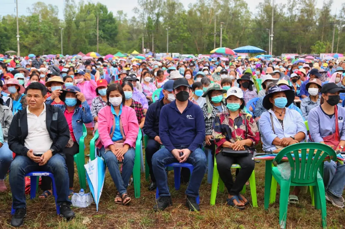 กระหึ่ม!“ผู้กองธรรมนัส”ปราศรัยทิ้งทวนพะเยา อ้อนขอคะแนนยกจังหวัด