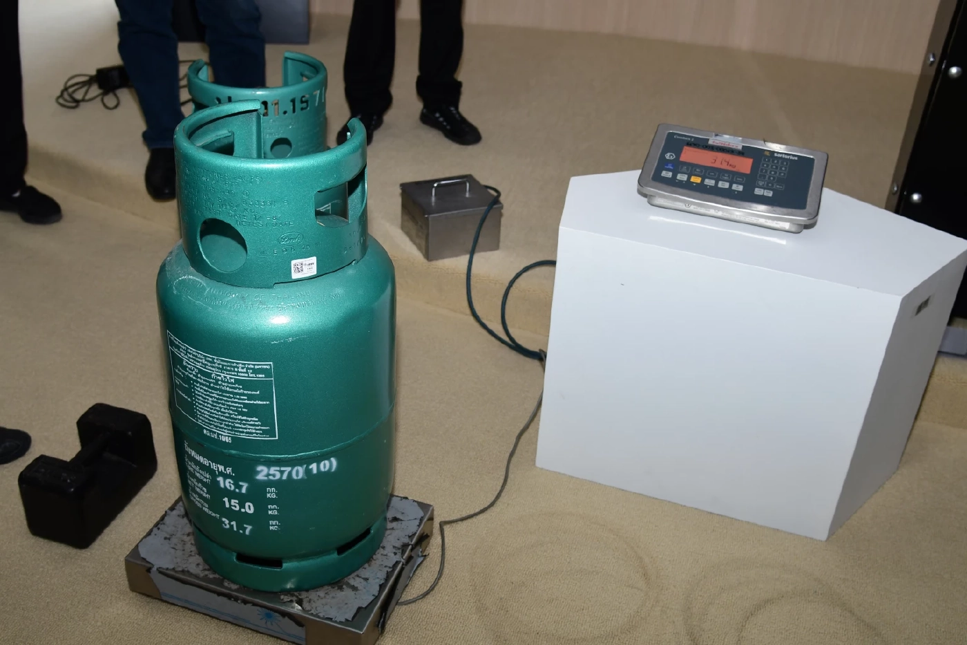 ไม่เต็มถัง! พาณิชย์ จับ 3 โรงบรรจุก๊าซLPG ไม่เต็มปริมาณ เอาเปรียบประชาชน