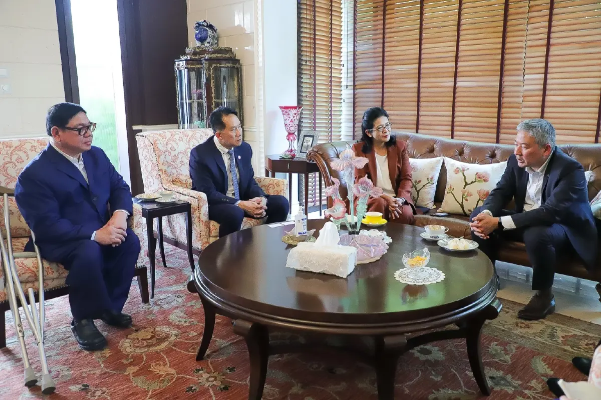 "หญิงหน่อย" เปิดพรรค ถกWorld Economic Forum ชูสร้างอาเซียนเป็นตลาดสำคัญโลก