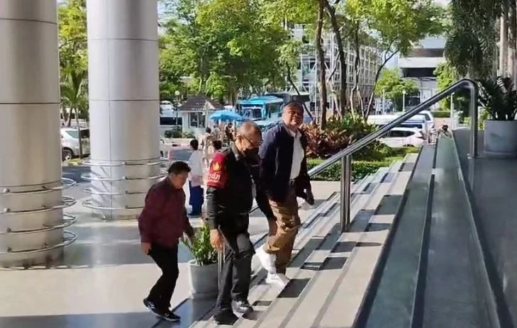 ศาลให้ประกัน "ตู่ จตุพร" คดีบุกบ้านสี่เสาฯ ตีราคา 2 แสนบาท