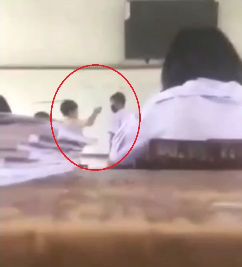 เพื่อนสุดทน อัดคลิปลงโทษตบหน้าม.1 ครูยอมรับผิด รับปากจะไม่ให้เกิดขึ้นอีก