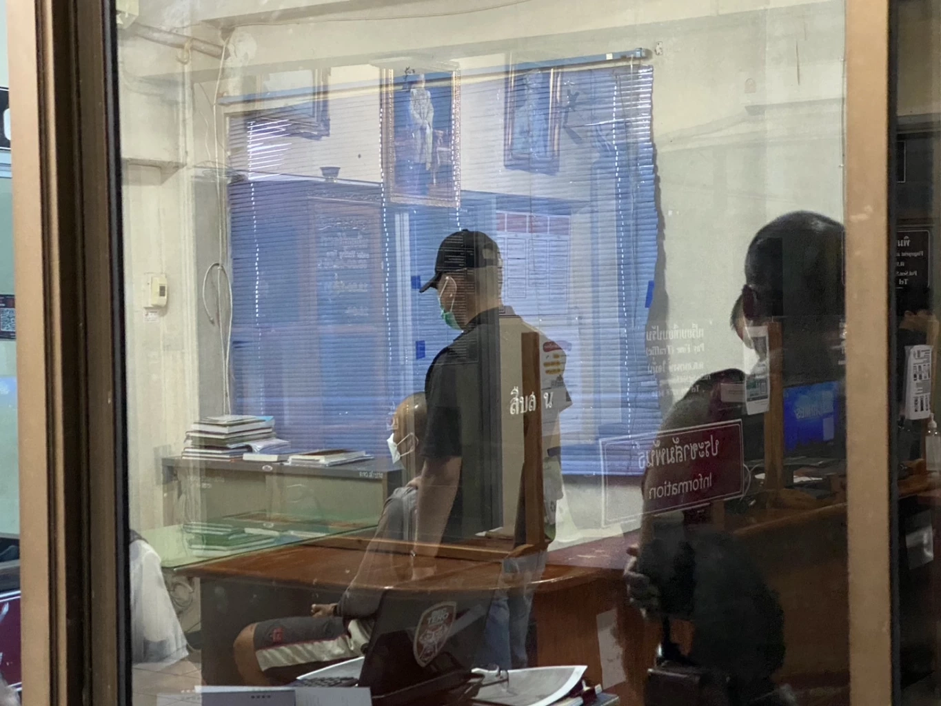 คุมตัวมือสังหารหนุ่มลูกครึ่ง ชี้จุดทำแผน ด้าน ตร. เร่งปูพรมค้นหาน้องปิงปอง