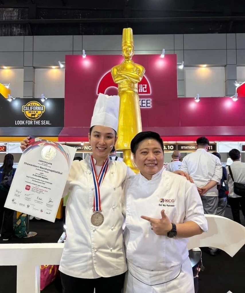 กระติ๊บ ชวัลกร ทั้งสวยทั้งเก่ง คว้าเหรียญเงินประกวดทำอาหาร