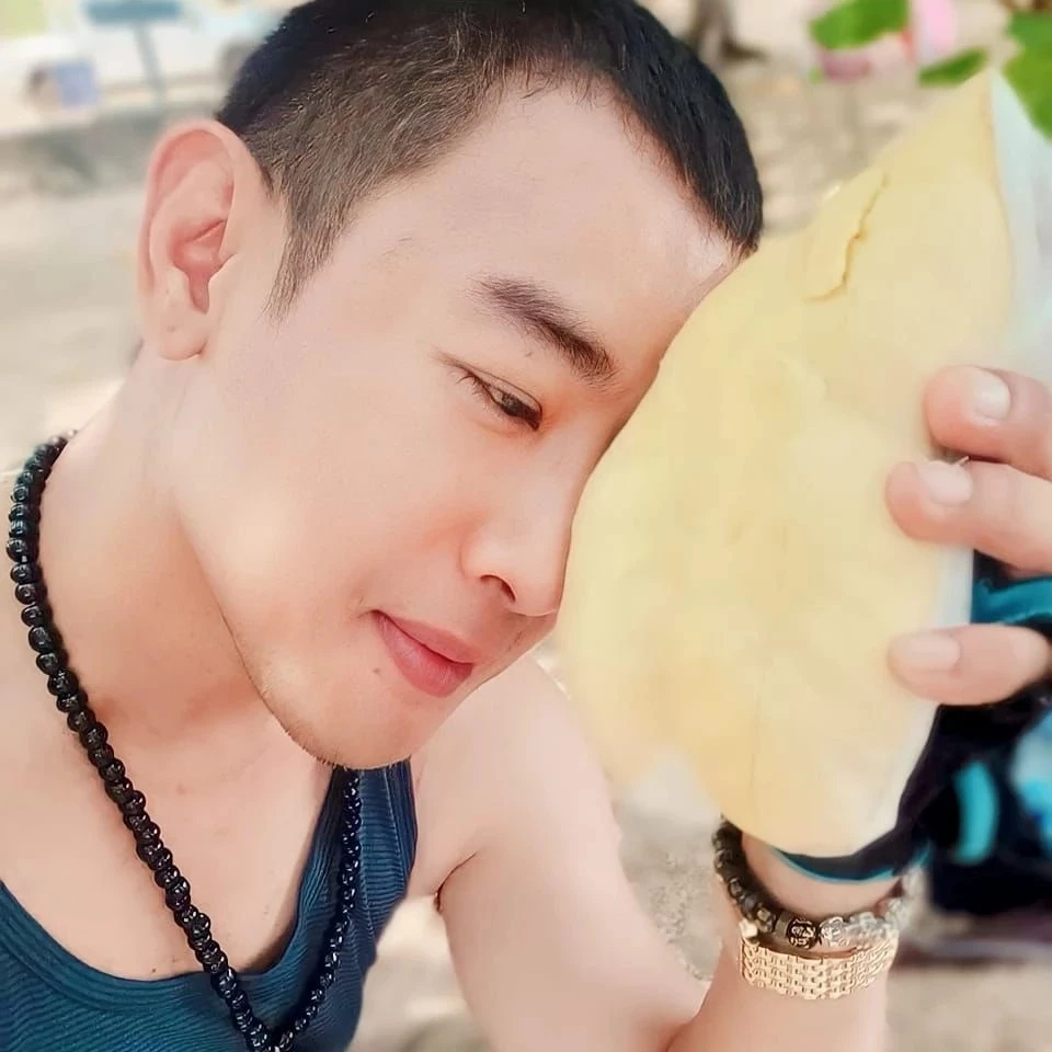 เปิดอาชีพใหม่ ริว อาทิตย์ หลังผันตัวไปเป็นพ่อค้า แฟนๆ แห่อุดหนุนแน่นทีเดียว