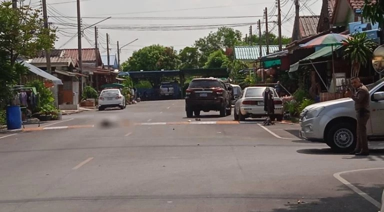 แม่สาวใหญ่ยังทำใจไม่ได้ ลูกถูกเจ้าของบ้านคนเก่ายิงดับ เตรียมรดน้ำศพวันนี้