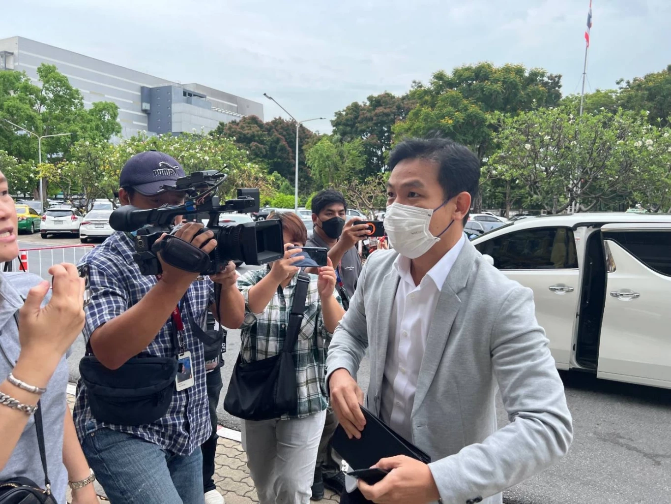 ลุ้นคำพิพากษา "ปอ-โรเบิร์ต" หลังรับสารภาพทุกข้อหา คดี "แตงโม"