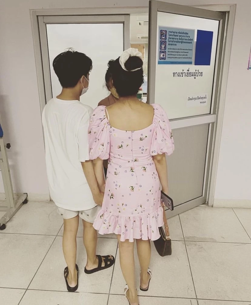 รอปาฏิหาริย์ "ใบเตย อาร์สยาม" เผยอาการล่าสุด แฟนน้องชายยังไม่ฟื้น