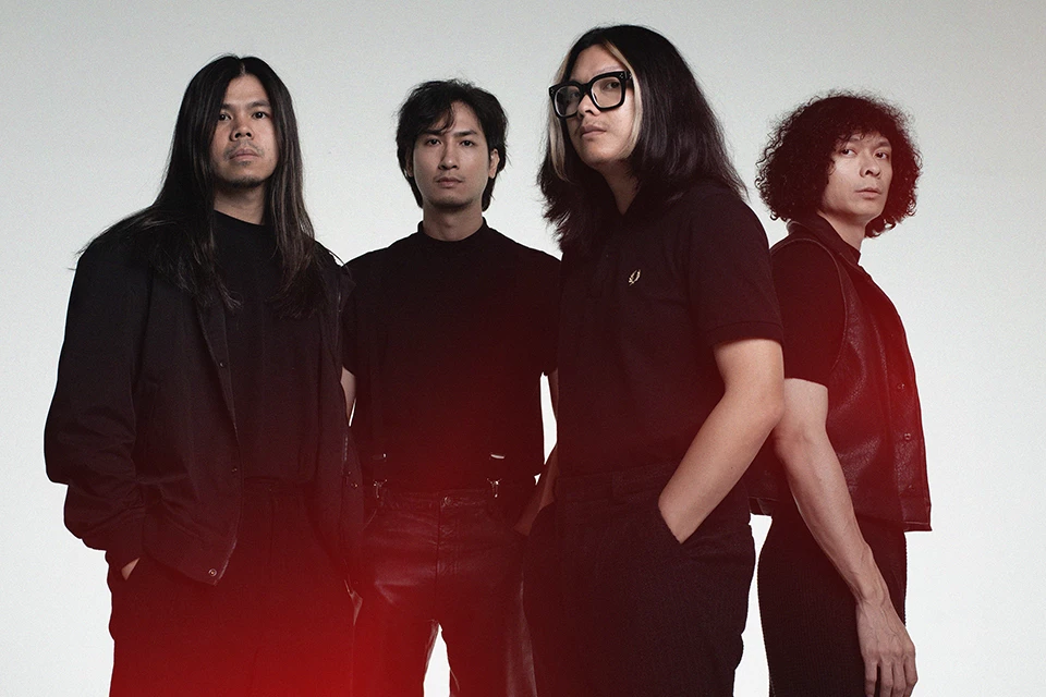 The Yers ประกาศยุบวงแล้ว ปิดตำนาน 14 ปี วงร็อกชุดดำ