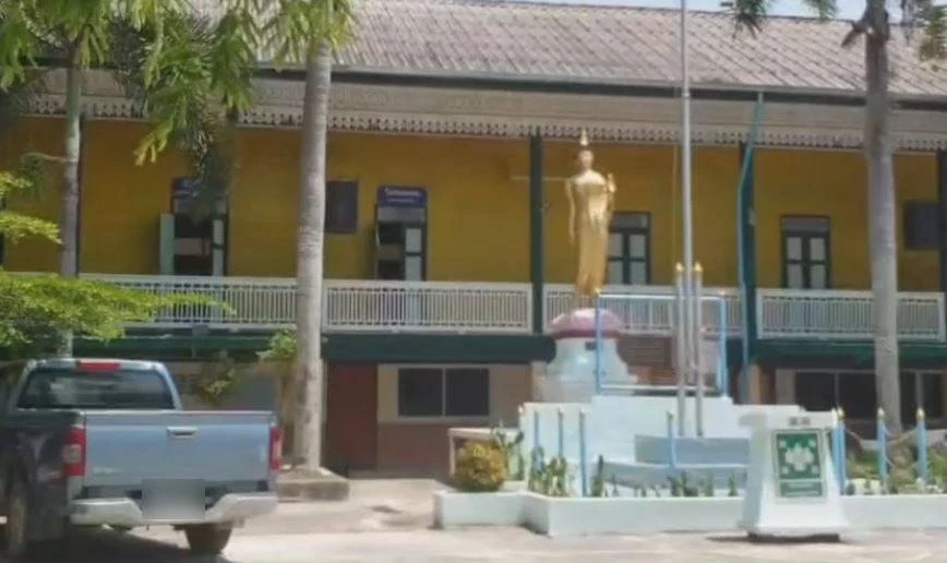 ครูผวา มือมืดโทรขู่ อ้างจะไปกราดยิงโรงเรียน ผู้ปกครองแห่รับเด็กกลับบ้าน