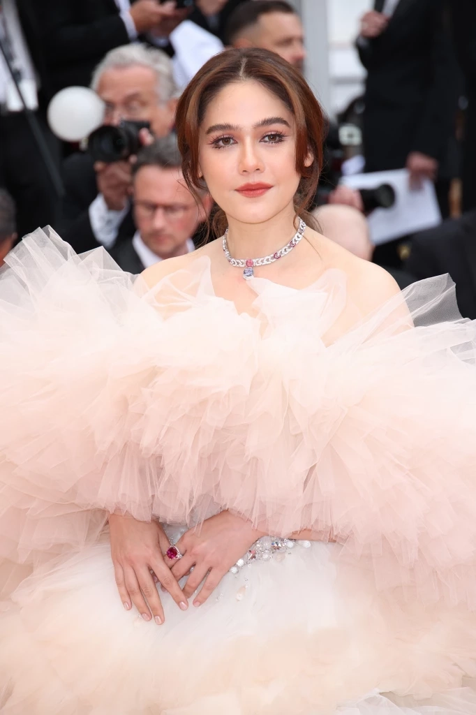 ชมพู่-อารยา เอฮาร์เก็ต